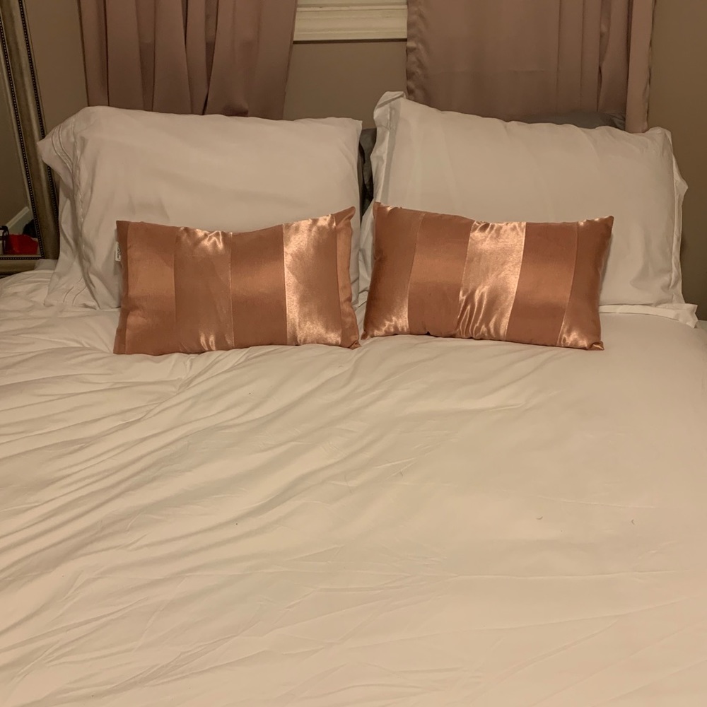 12 x 20 coral decorative throw pillows NEVER USED